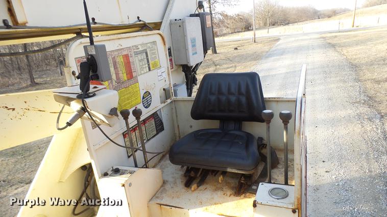 image for item DP9583 2002 Freightliner FL80 crane truck