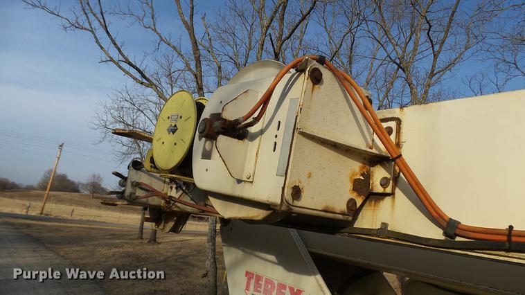 image for item DP9583 2002 Freightliner FL80 crane truck