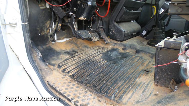 image for item DP9583 2002 Freightliner FL80 crane truck