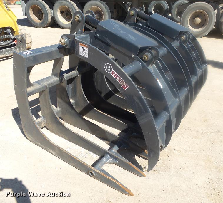 Virnig V60 SSL 84"W skid steer grapple bucket in Springfield, MO Item