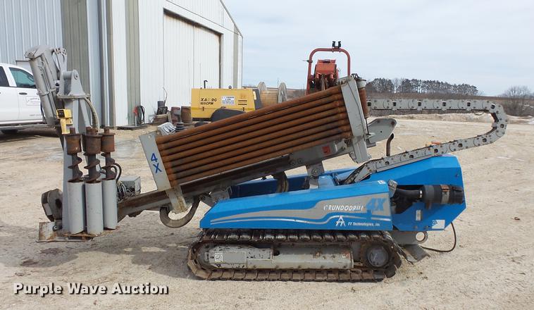 image for item DV9543 Grundo 4X directional boring unit with trailer