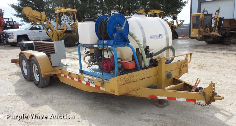 image for item DV9543 Grundo 4X directional boring unit with trailer