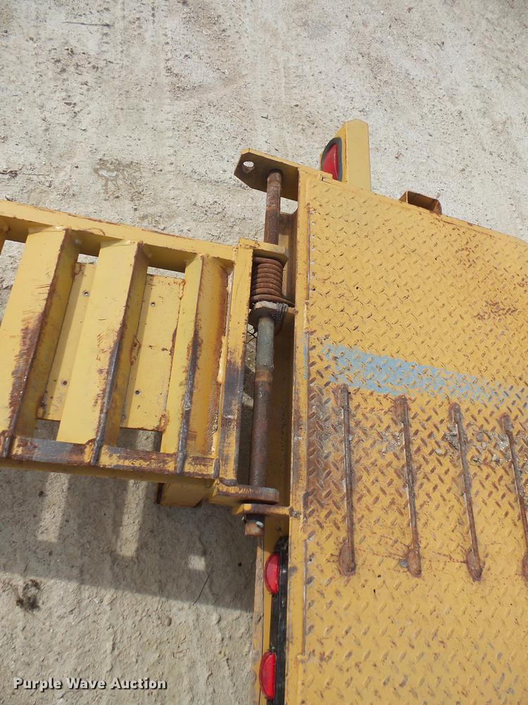 image for item DV9543 Grundo 4X directional boring unit with trailer