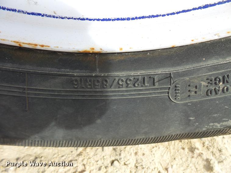 image for item DV9543 Grundo 4X directional boring unit with trailer