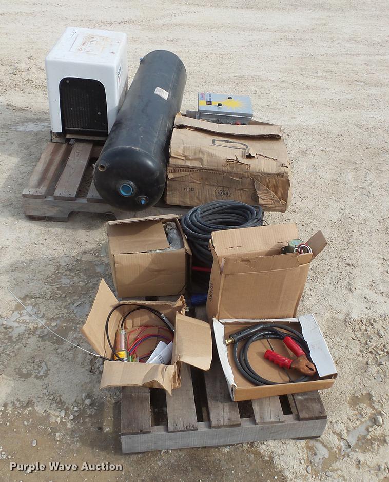 image for item DV9544 Stellar Industries SHD-30 air compressor