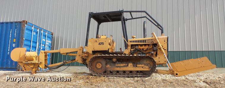 image for item DV9545 Case 475 cable plow