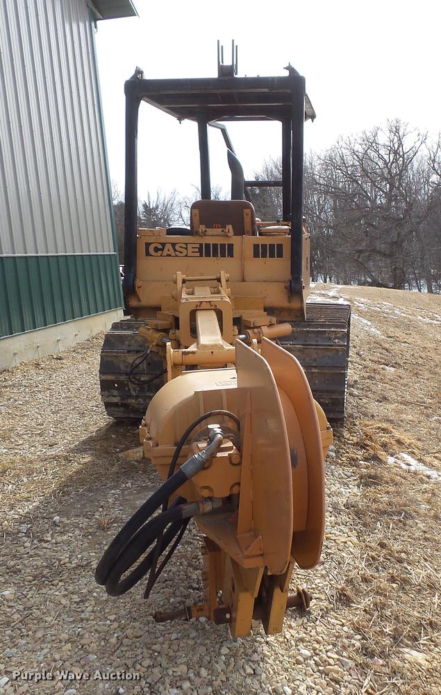 image for item DV9545 Case 475 cable plow