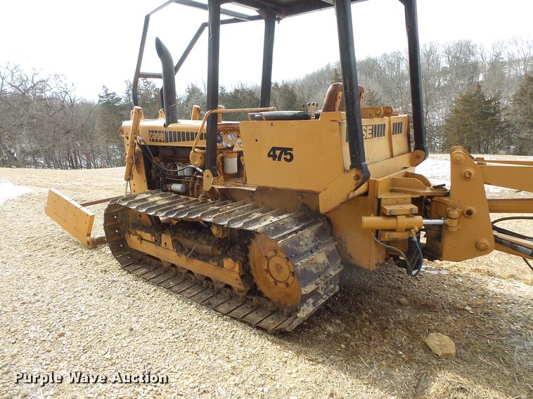 image for item DV9545 Case 475 cable plow