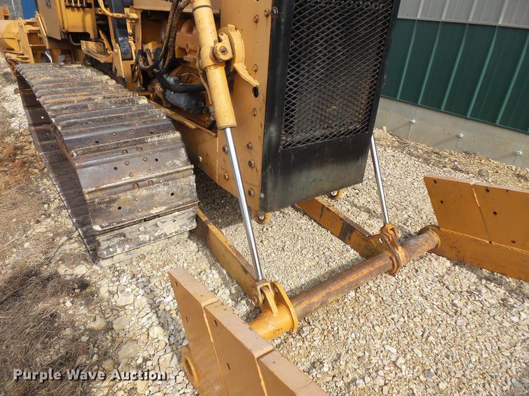 image for item DV9545 Case 475 cable plow