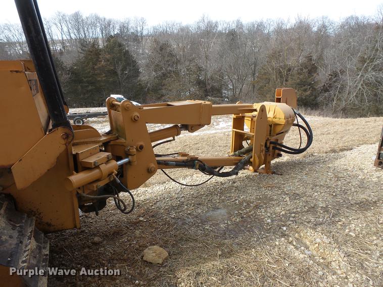 image for item DV9545 Case 475 cable plow