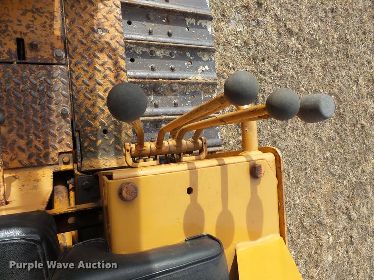 image for item DV9545 Case 475 cable plow
