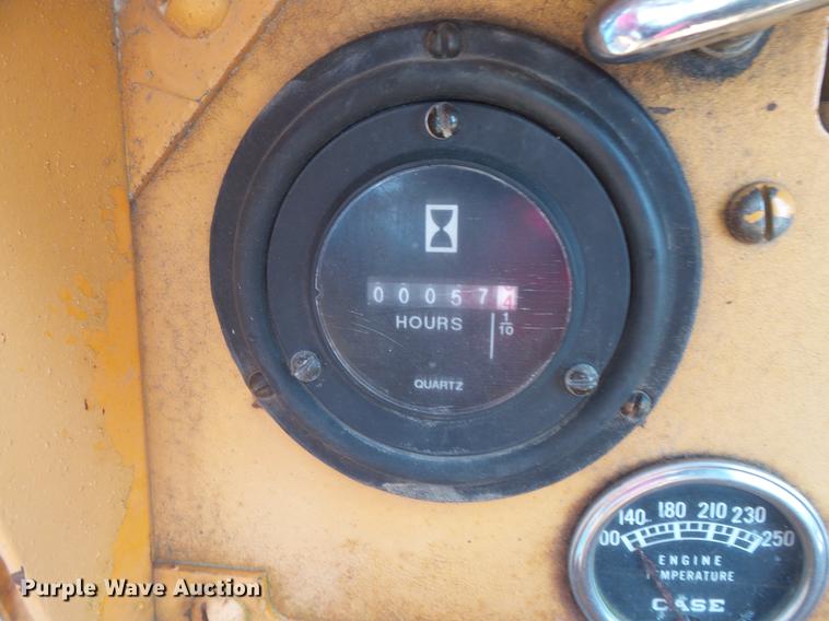 image for item DV9545 Case 475 cable plow