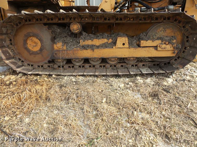 image for item DV9545 Case 475 cable plow