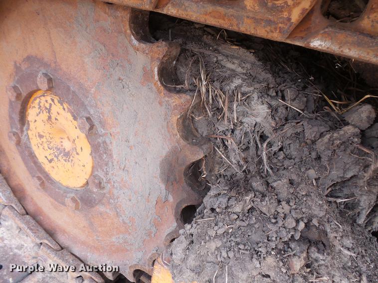 image for item DV9545 Case 475 cable plow