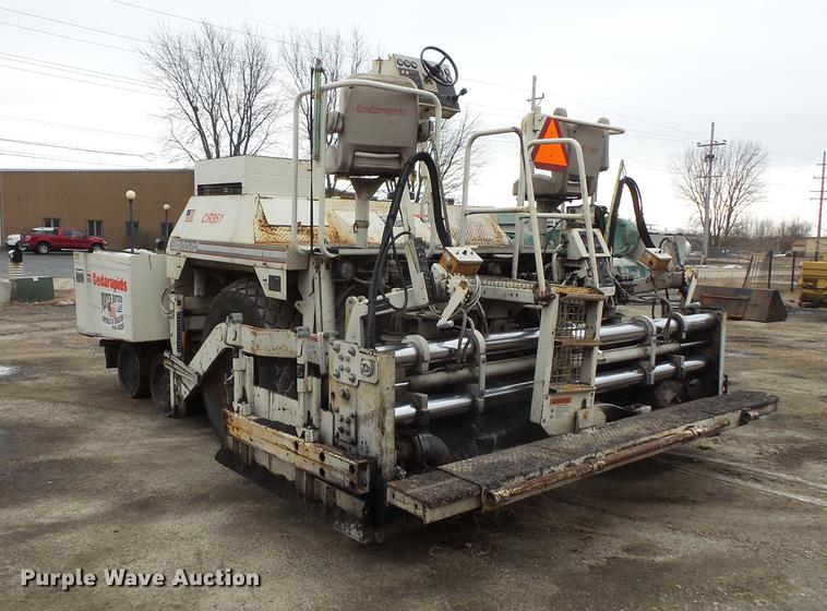 image for item DV9546 2002 Cedarapids CR351 paver