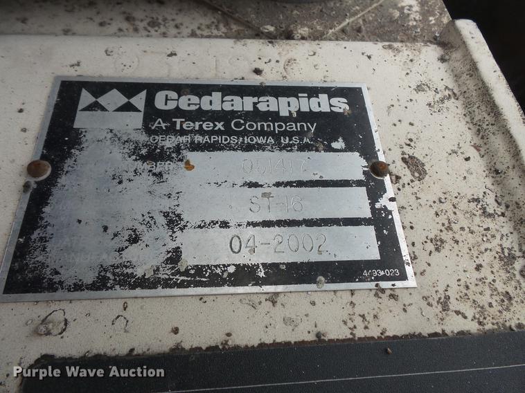 image for item DV9546 2002 Cedarapids CR351 paver