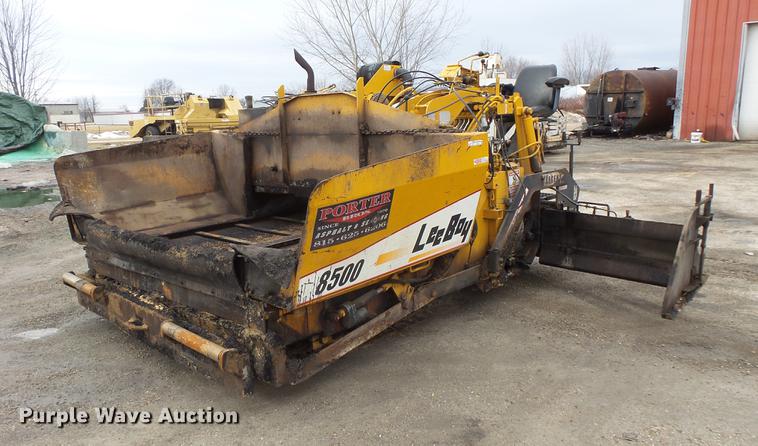 image for item DV9547 1996 Lee Boy L8500T paver