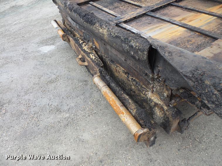 image for item DV9547 1996 Lee Boy L8500T paver