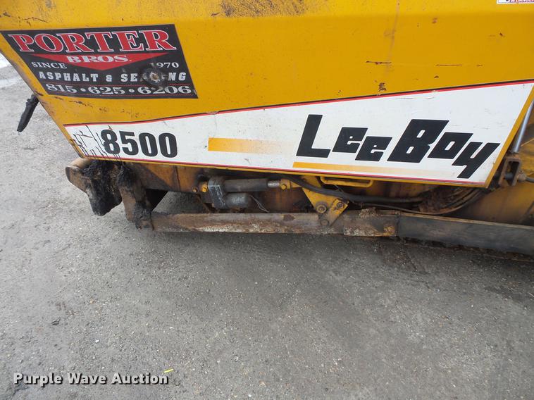 image for item DV9547 1996 Lee Boy L8500T paver