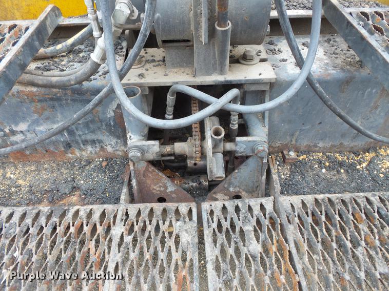 image for item DV9547 1996 Lee Boy L8500T paver