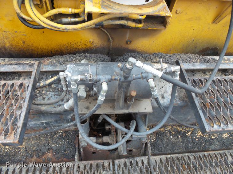 image for item DV9547 1996 Lee Boy L8500T paver