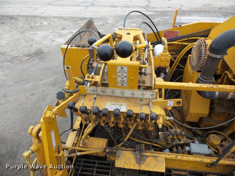 image for item DV9547 1996 Lee Boy L8500T paver