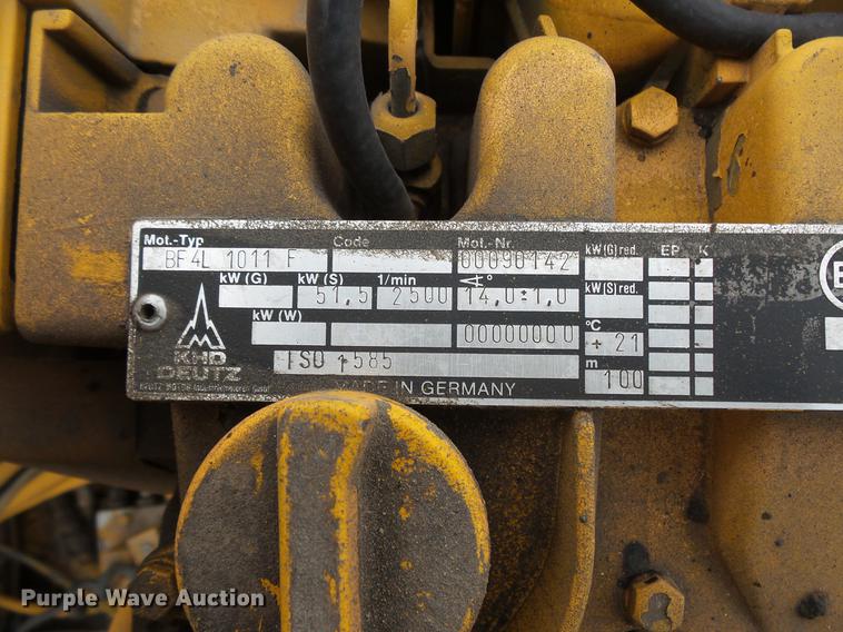 image for item DV9547 1996 Lee Boy L8500T paver