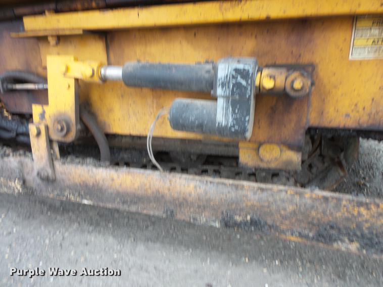 image for item DV9547 1996 Lee Boy L8500T paver