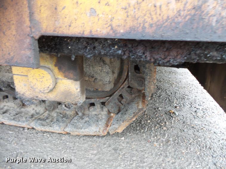 image for item DV9547 1996 Lee Boy L8500T paver