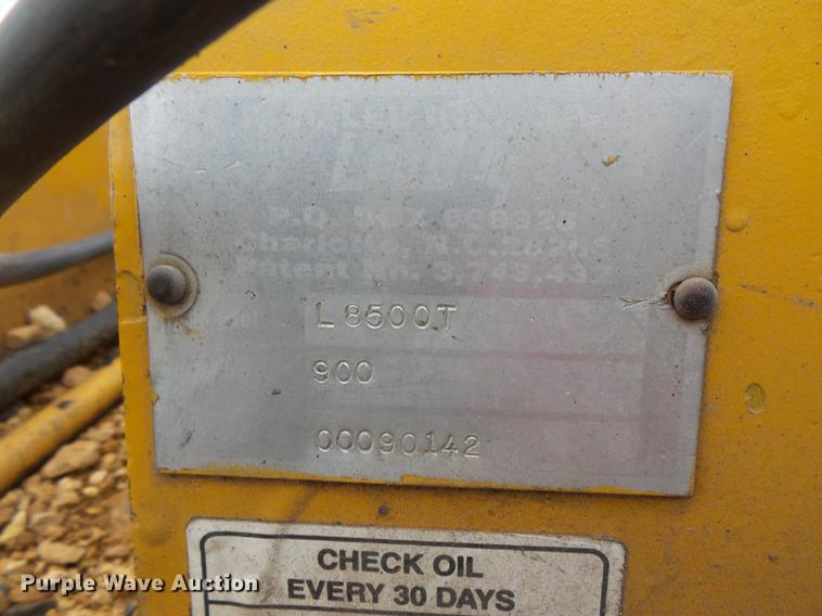image for item DV9547 1996 Lee Boy L8500T paver