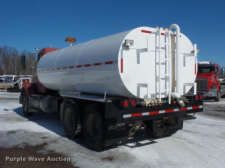 image for item DV9558 1991 Kenworth T800 tank truck