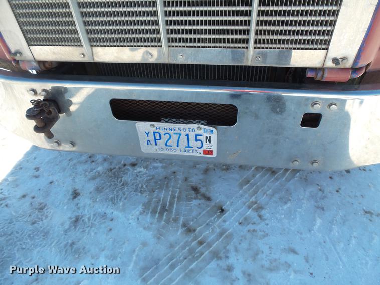 image for item DV9558 1991 Kenworth T800 tank truck