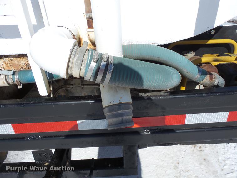 image for item DV9558 1991 Kenworth T800 tank truck