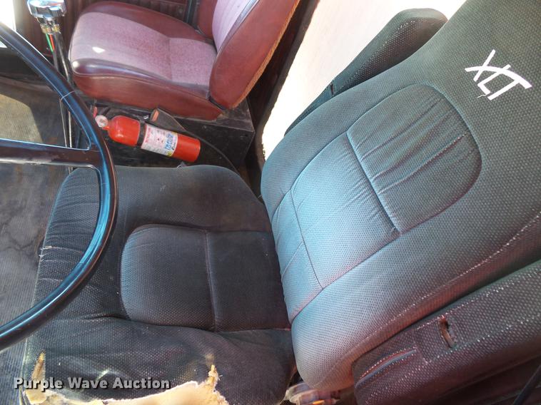 image for item DV9558 1991 Kenworth T800 tank truck