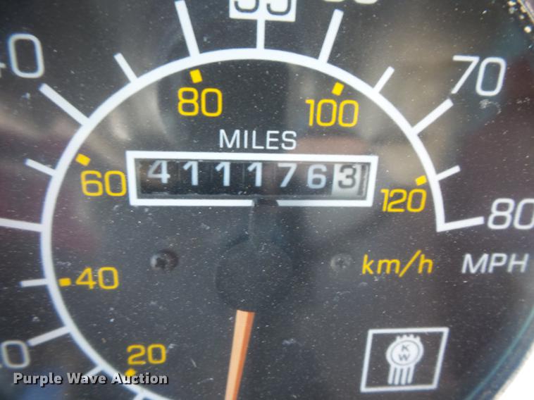 image for item DV9558 1991 Kenworth T800 tank truck