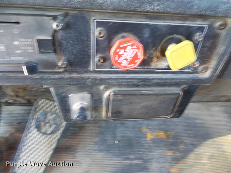 image for item DV9558 1991 Kenworth T800 tank truck