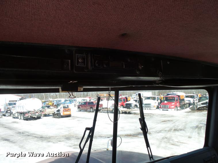 image for item DV9558 1991 Kenworth T800 tank truck