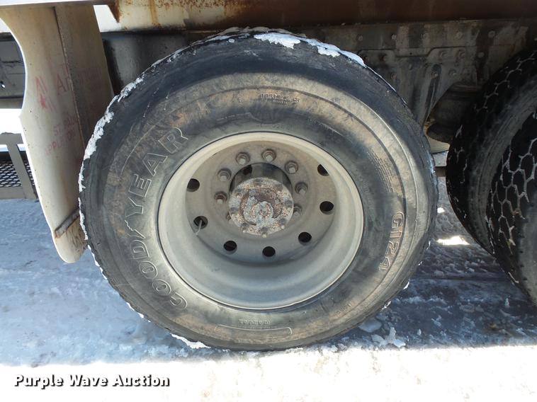 image for item DV9558 1991 Kenworth T800 tank truck