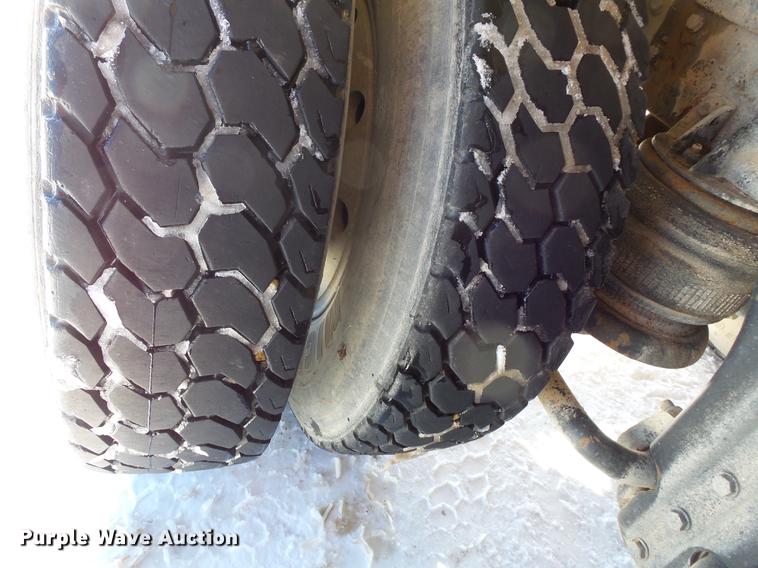 image for item DV9558 1991 Kenworth T800 tank truck