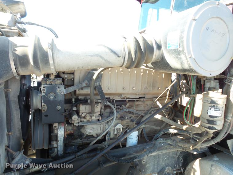 image for item DV9559 1987 International F9379 tank truck