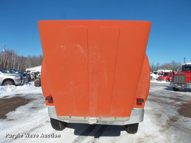 image for item DV9559 1987 International F9379 tank truck