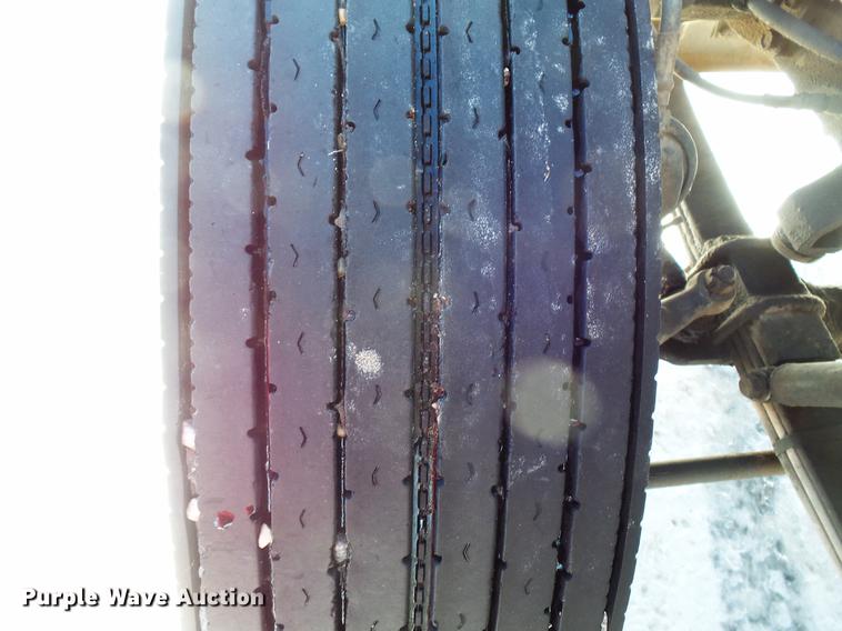 image for item DV9559 1987 International F9379 tank truck