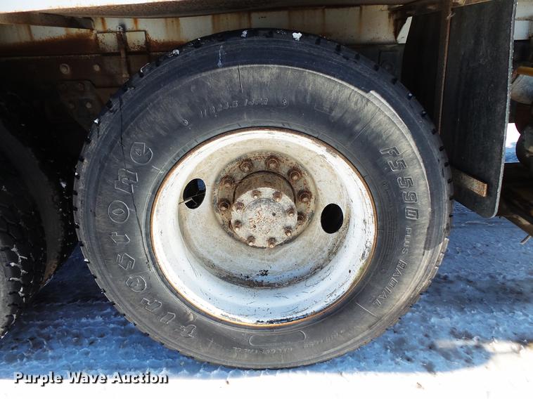 image for item DV9559 1987 International F9379 tank truck