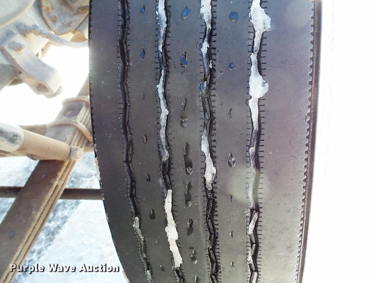 image for item DV9559 1987 International F9379 tank truck