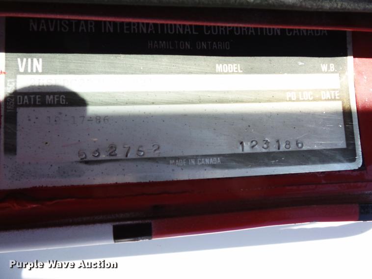 image for item DV9559 1987 International F9379 tank truck