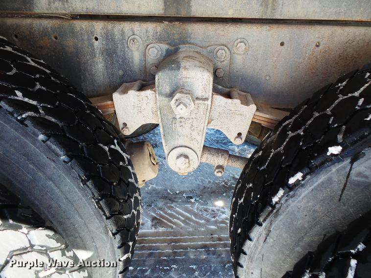 image for item DV9560 1991 Kenworth T800 tank truck