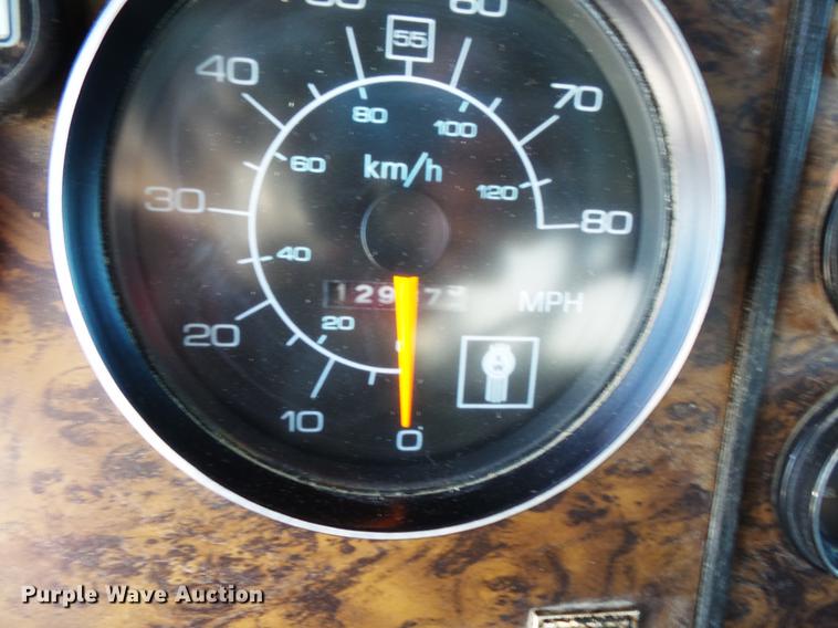 image for item DV9560 1991 Kenworth T800 tank truck