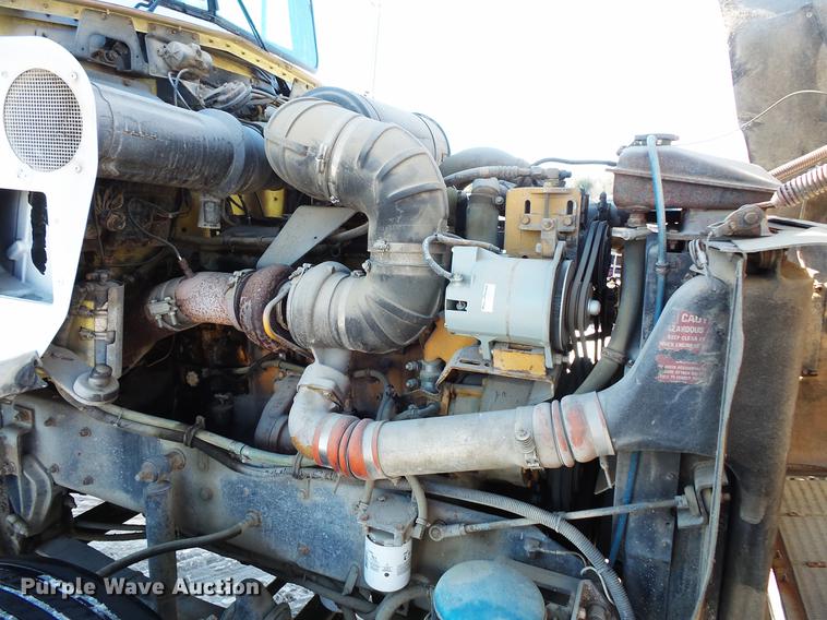 image for item DV9560 1991 Kenworth T800 tank truck