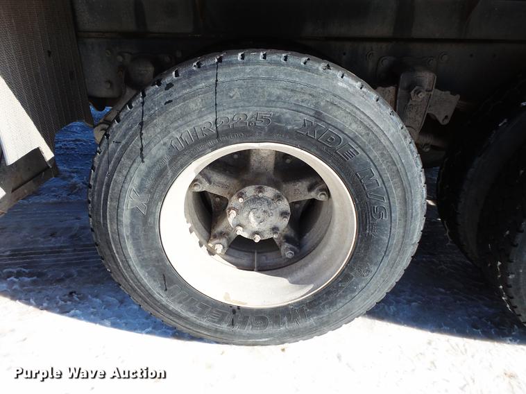 image for item DV9560 1991 Kenworth T800 tank truck