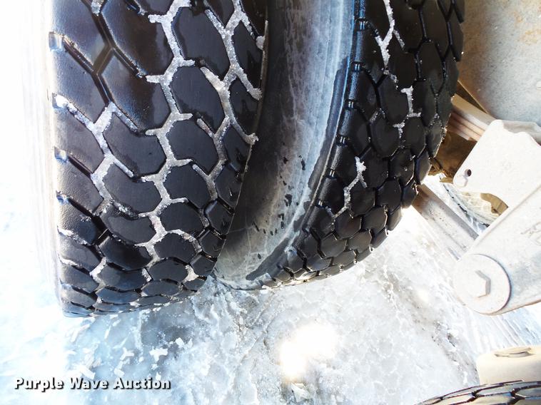 image for item DV9560 1991 Kenworth T800 tank truck